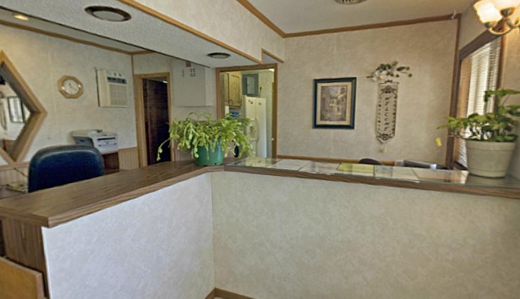 Econo Lodge Oskaloosa Luaran gambar